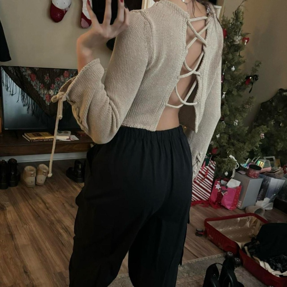 Zara Cream Knit Crop Sweater - Picture 2 of 4